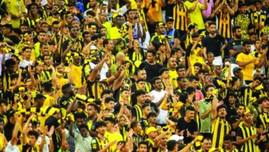 ماذا يفعل مسؤولي الاتحاد لإرضاء جماهير العميد؟